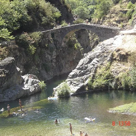 Des Plantades 2* Laviolle